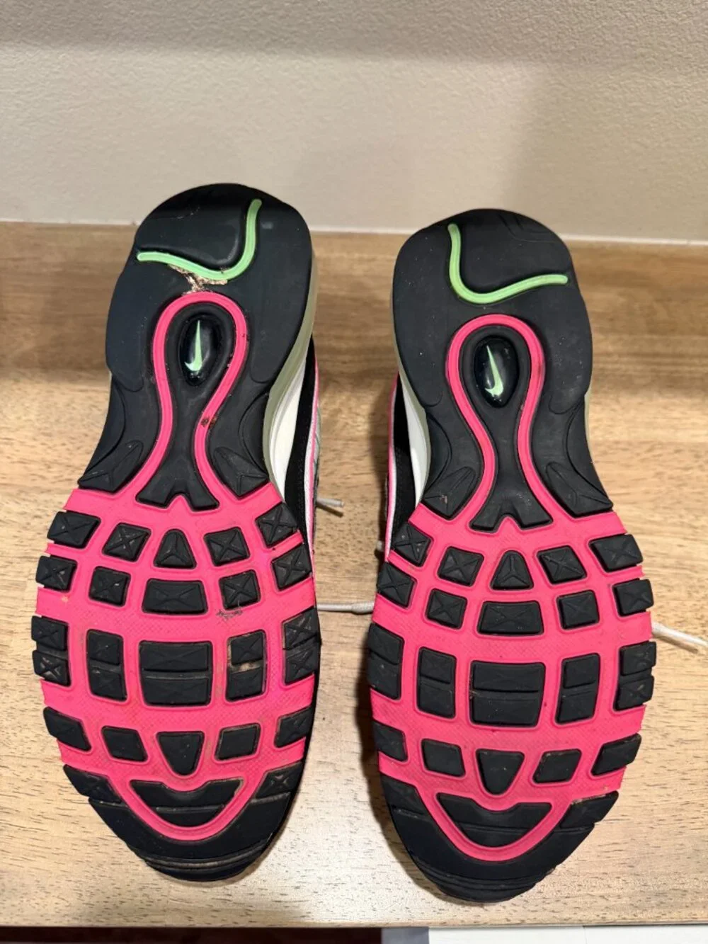 Nike Air Max 98 Barely Rose Watermelon Pink Green Sneakers Size 9.5